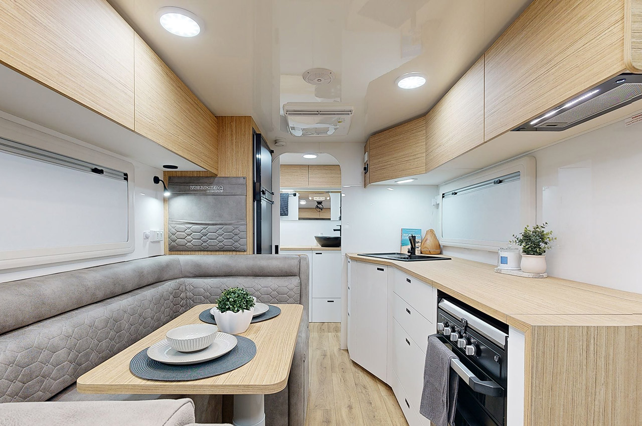 Caravan Layout 8